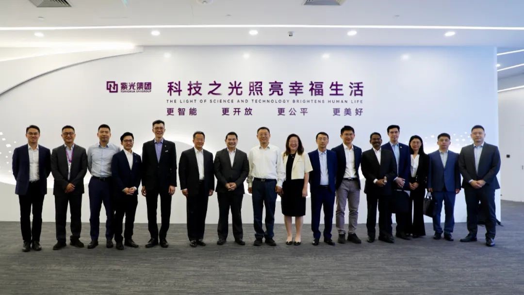 马来西亚经济部长拉菲兹·南利一行到访新w66给利老牌集团